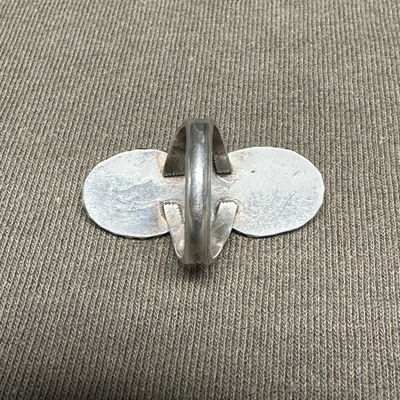 Truly Vintage Coral & Sterling Silver Ring – Size 7 – G33 - Picture 3 of 9